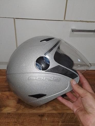 kaceti: Kaciga za motor L velicine je potpuno ispravna u dobrom je stanju sa — 5