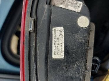 tuning oprema za auto: STOP SVETLO DESNO NA GEPEKU ZA ŠKODA SUPERB OD 2015. DO 2019. GOD. - — 2