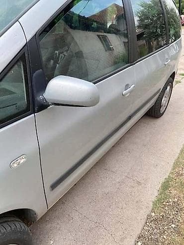 VRATA ZA VOLKSWAGEN SHARAN OD 2001. DO 2005. GOD. | Polovni Delovi na lalafo.rs VRATA ZA VOLKSWAGEN SHARAN OD 2001. DO 2005. GOD. | Polovni Delovi