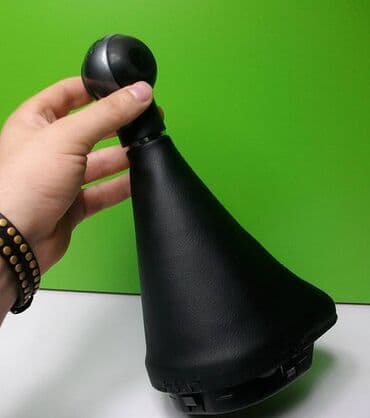 SEAT ALTEA XL kožica menjača (5) – NOVO PULSAR – SINCE 1924 – na lalafo.rs SEAT ALTEA XL kožica menjača (5) – NOVO PULSAR – SINCE 1924 –