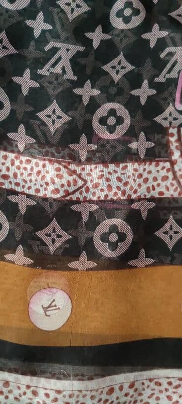 Women's Pants, Jeans, Shorts: Louis Vuitton ešarpa.  Louis Vuitton, ešarpa. dobija se i kutija — 4