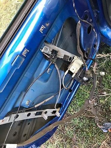 PODIZAČI STAKALA ZA RENAULT MEGANE OD 2001. DO 2008. GOD