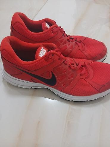 bele ravne sandale: Nike muške patike za trčanje – crvene - Model: Nike (oznaka na — 2