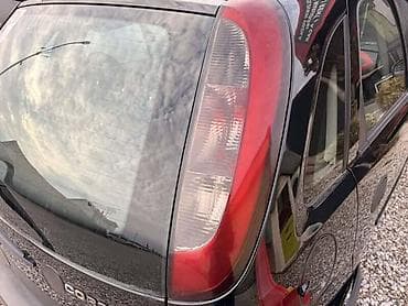 opel corsa prodaja: DELOVI ZA OPEL CORSA C 1.2B 2004. GOD — 3