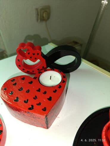 polovan nameštaj ugaone klupe za trpezariju polovne: Candlestick, color - Red, New — 2