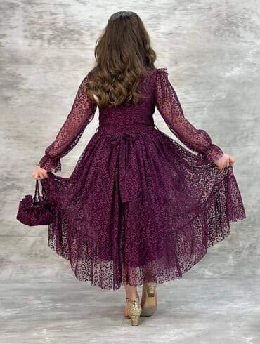 Odmah dostupne haljinice u kompletu sa tašnicom, za uzrast od 5 do 10 na lalafo.rs Odmah dostupne haljinice u kompletu sa tašnicom, za uzrast od 5 do 10