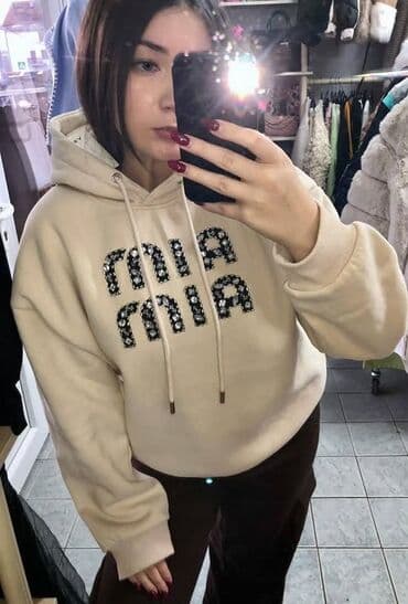 Women's Sweatshirts: S m duks
4500 din 🥰😊
Viki — 2