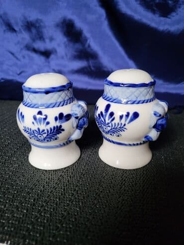 silikonski set za kuhinju: Slanik nov delft holandski rucno oslikan iz 70ih. Mere za jedan,drugi — 7