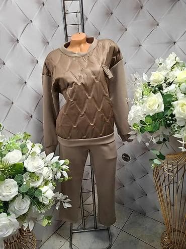 Damski komplet – dukserica i pantalone - Model: dvoslojni