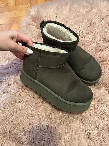 Ugg obuća 37, bоја - Crvena na lalafo.rs Ugg obuća 37, bоја - Crvena