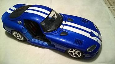 dron thunder: Burago Dodge Viper 1 18, fale vrata i rez.tocak — 1