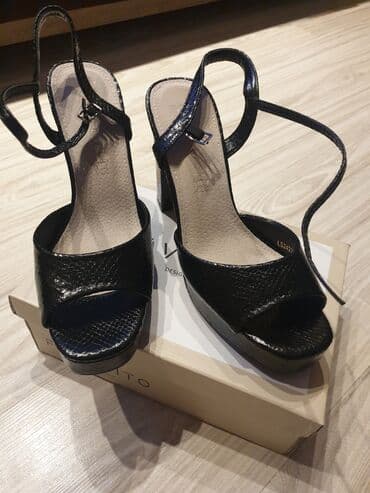 senka serum uv 3 in 1: Sandals, 40 — 2