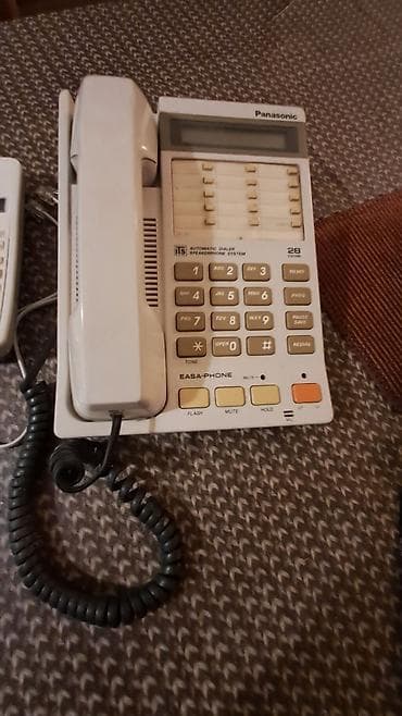bagat danica mašina za šivenje: Fiksni telefoni. Stari. Ispravni. Oba za 1000 dinara — 3