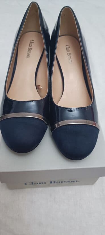 mindjuse sa ruskom kopcom: Pumps, Clara Barson, 37 — 3