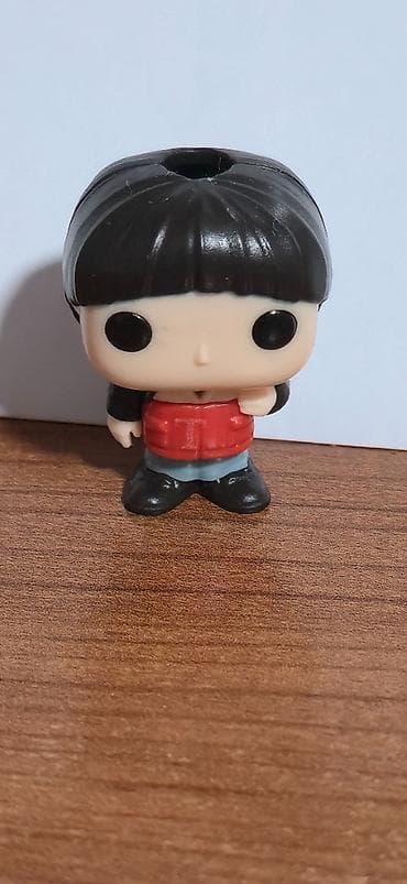 Figurica Will iz Stranger things kinder joy. Dostupna samo jedna