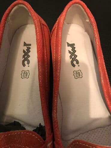 Mokasine: Mokasine, 37 — 4