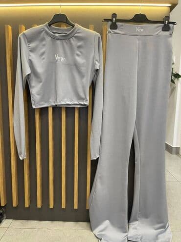 new yorker отворено сада: Komplet 
2450 dinara
si — 1