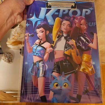 dunjice za kolica: A4 tablu sa klipsom (clipboard) dizajniranu sa temom K-pop grupa, koja — 7