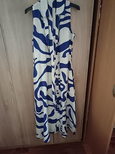 Haljina bez rukava sa apstraktnim printom u plavo-beloj kombinaciji