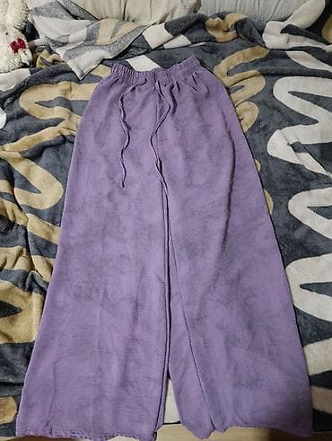 nesal pantalone: Ljubičaste široke pantalone sa elastičnim strukom i učkurom. Model — 2