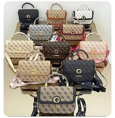 mona torba kopija: Ženske torbe – kolekcija modela sa monogram printom i metalnim logom — 1