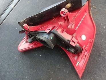 lovato prekidac za plin: STOP LAMPA DESNA ZA PEUGEOT 3008 OD 2009. DO 2013. GOD — 1