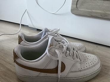 Nike patike – model inspirisan klasičnim košarkaškim siluetama - na lalafo.rs Nike patike – model inspirisan klasičnim košarkaškim siluetama -