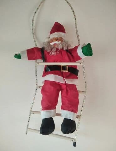Alati i mašine: Deda Mraz na merdevinama-polovna igracka. Veca — 2