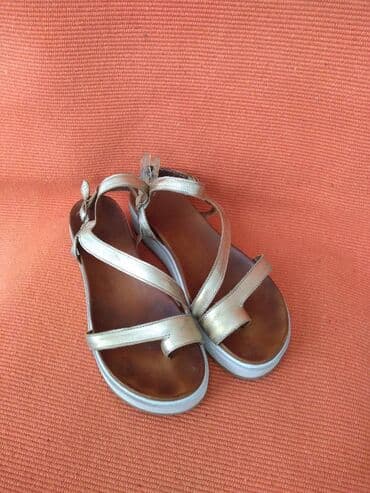 srebrna ogrlica sa krsticem: Sandals, 38 — 5