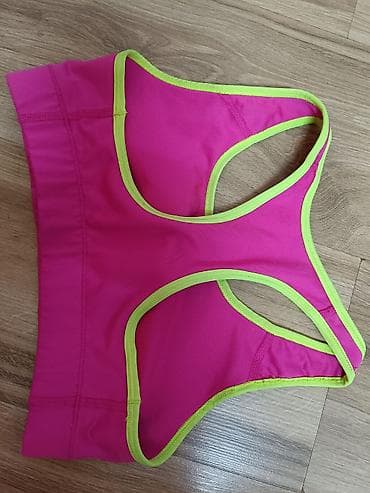 braun: Nike Dri-FIT sportski top - 800 dinarahaljina " Nike,1300 dinara — 2