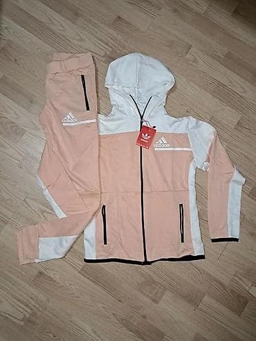 Adidas ženski komplet – dukserica sa kapuljačom i donji deo trenerke na lalafo.rs Adidas ženski komplet – dukserica sa kapuljačom i donji deo trenerke