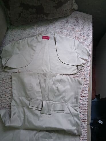 Elegantna bež haljina Extra Pink - Brend: Extra Pink (etiketa na lalafo.rs Elegantna bež haljina Extra Pink - Brend: Extra Pink (etiketa