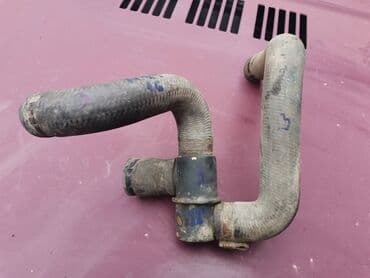 univerzalni termostat za auto: Termostat sa crevima Lada 2121 Niva br.3. Polovno, očuvano. Skinuto sa — 9