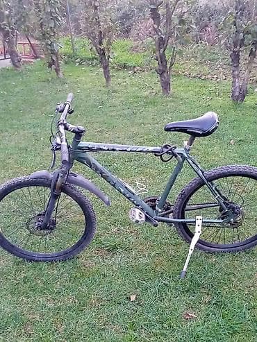 Planinski bicikl – točkovi 26”, ram sa maskirnim (kamo) dezenom