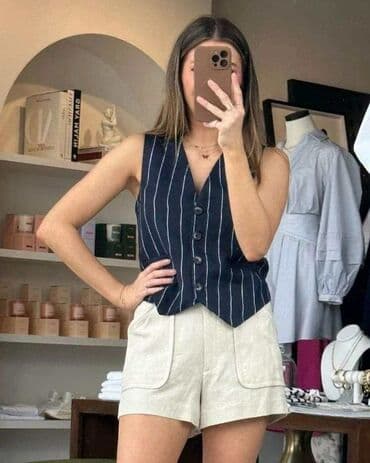 Women's Clothing: Vests — 4