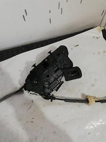 cena prevoda auta: UNUTRASNJA BRAVA I NOSAC KVAKE ZA VOLKSWAGEN GOLF 7 - 15A5K1837015E | — 5
