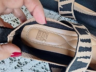 superstar crne: Baletanke – veličina 36 - NOVE, preudobne - Gazište: 22,5 cm - Boja — 7