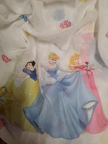 svetlece drvo cena: Zavesa za dečiju sobu – Disney Princeze,sirina 4m,duzina 2m - — 2