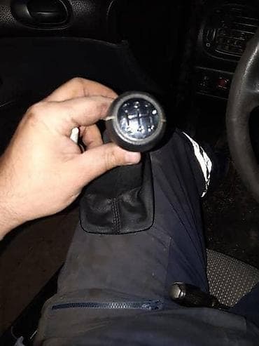 RUČICA MENJAČA ZA PEUGEOT 206 | Ručica menjača za peugeot 206.Imam