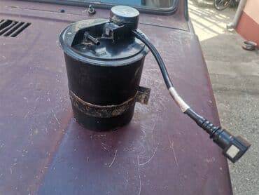 polovne letnje gume 215 55 r16: Kanister apsorber benzinskih para Lada 21214i Niva. Polovno, ocuvano — 1