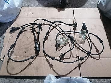 Senzor ABS za Fiat Grande Punto Opis: - ABS senzor/brzinomer točka sa na lalafo.rs Senzor ABS za Fiat Grande Punto Opis: - ABS senzor/brzinomer točka sa