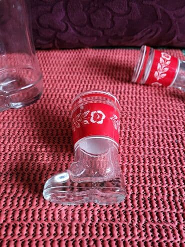 case za zestoko pice: Servis nov za zestoko pice,nemacki 90te. cizme. Servis za zestoko — 9