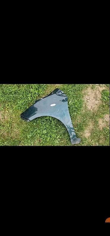 Car Body Parts: LEVI BLATOBRAN KRILO TOYOTA YARIS 05-09 | Levi blatobran krilo — 1