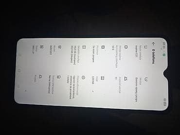 Realme C21 (RMX3201) - Ekran: 6.5" HD+ sa „waterdrop“ notch‑om -