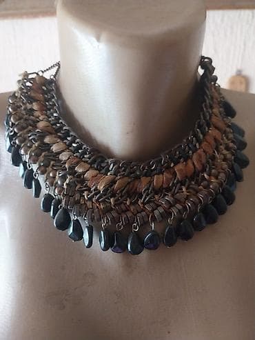 Ogrlica – bogato slojevita, etno/boho stila - Konstrukcija od