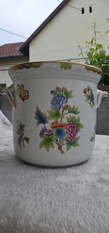 Saksija, Keramika, bоја - Bela