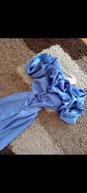 Nova sa etiketom
L velicina
Duzina do kolena