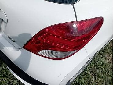 DESNO STOP SVETLO ZA PEUGEOT 207 | Polovini delovi za Peugeot 207