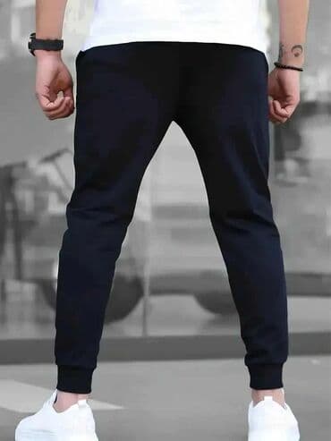 Trenerke: ODMAH DOSTUPNO!!! Vel : 2XL Cena:2000din Veličina označena na — 3