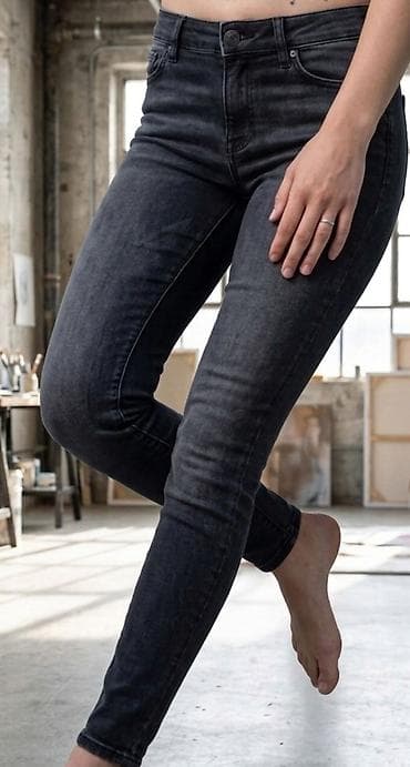 Ženske skinny farmerke – tamno sivi/ugljenasti denim - Kroj: uske